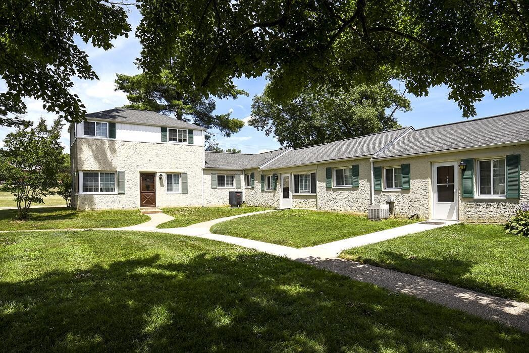 Images Greenville on 141 Apartments & Townhomes