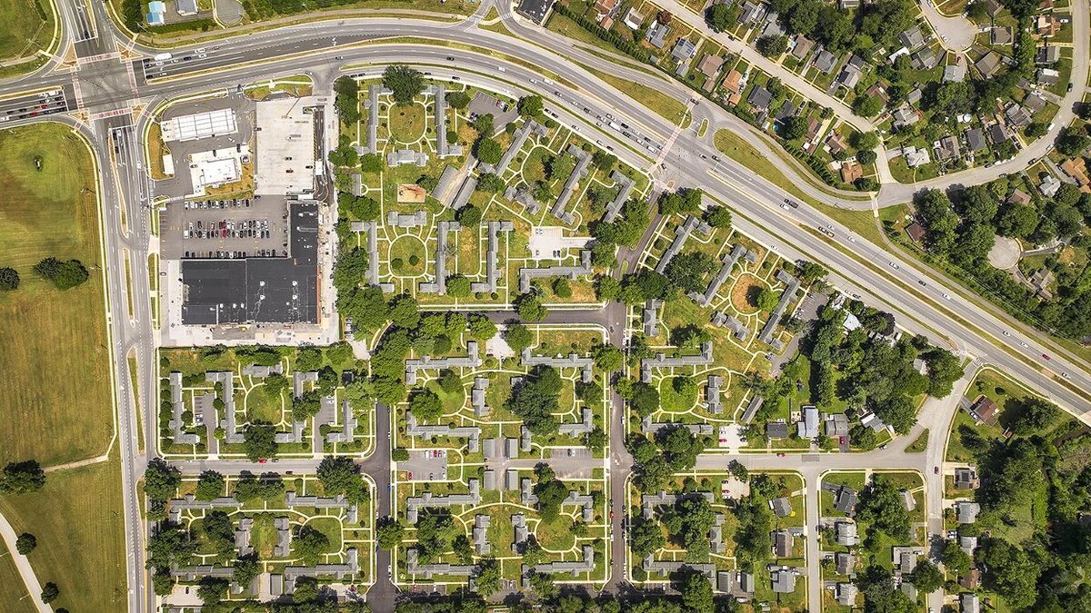 Images Greenville on 141 Apartments & Townhomes