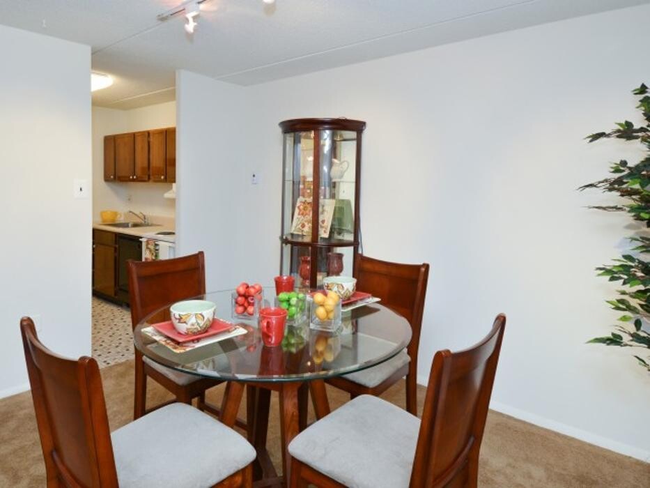 Images Lansdowne Towers Apartments