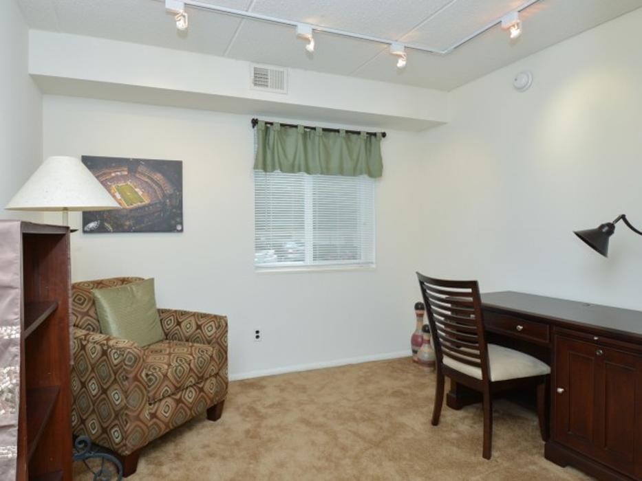 Images Lansdowne Towers Apartments