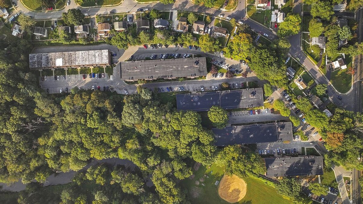 Images Lansdowne Towers Apartments