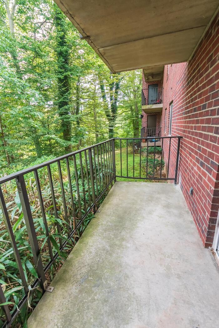 Images Lansdowne Towers Apartments