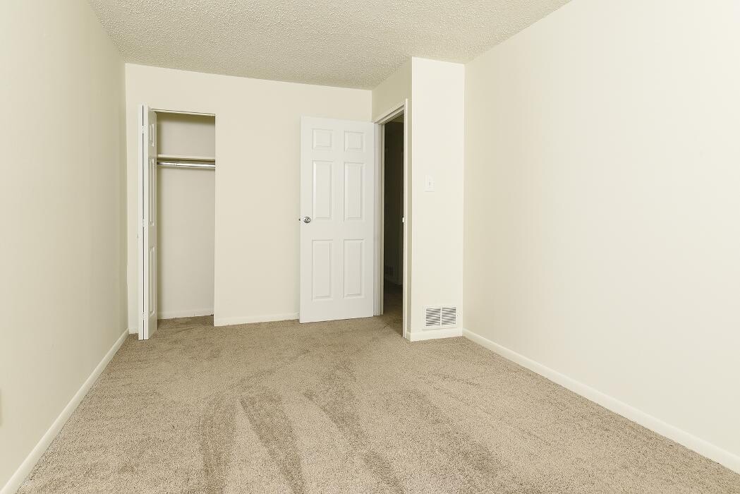 Images Lansdowne Towers Apartments