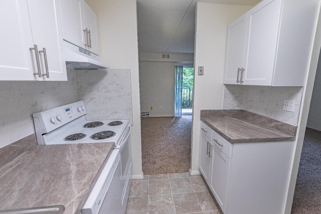 Images Lansdowne Towers Apartments