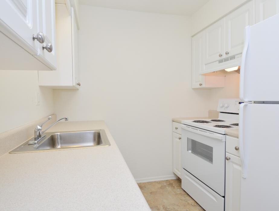 Images Rolling Glen Apartments and Townhomes