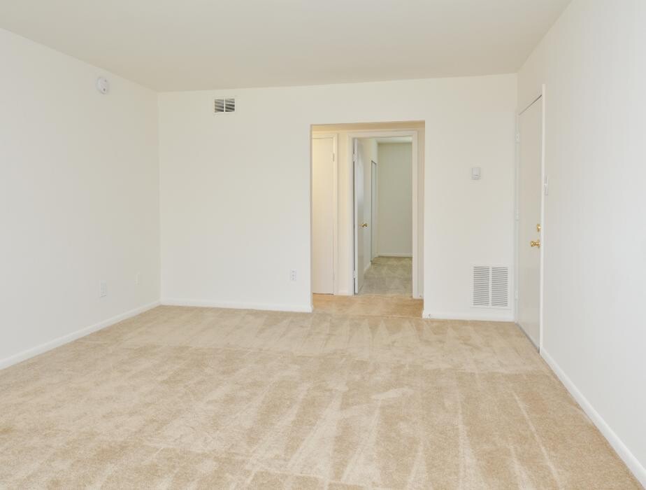 Images Rolling Glen Apartments and Townhomes