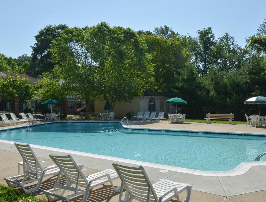 Images Rolling Glen Apartments and Townhomes