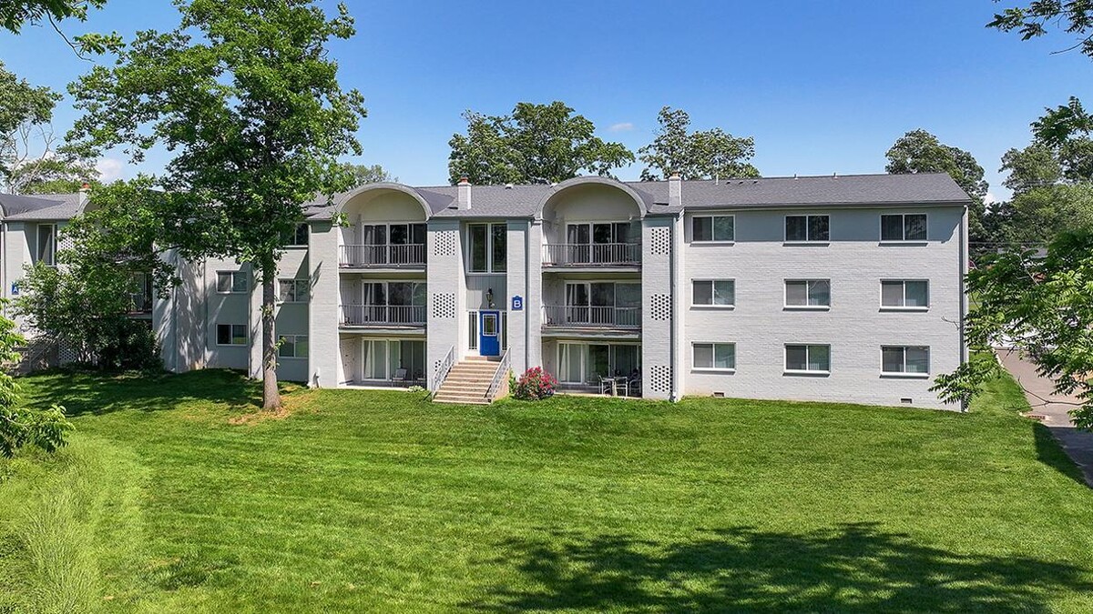 Images Valley Stream Apartments