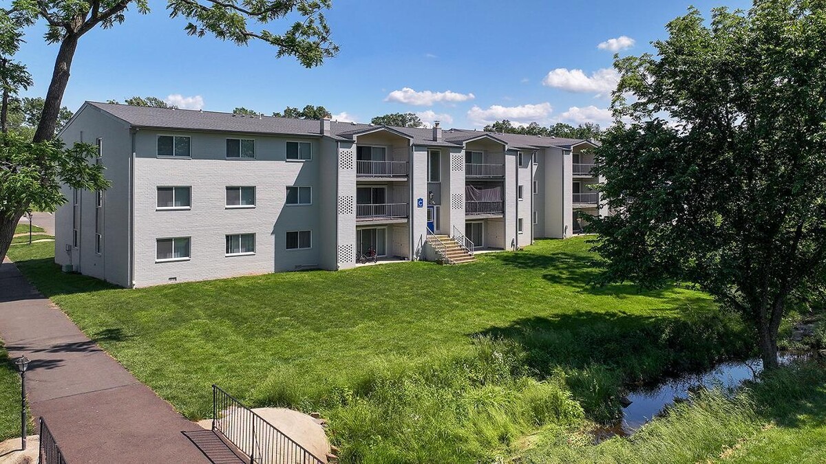 Images Valley Stream Apartments