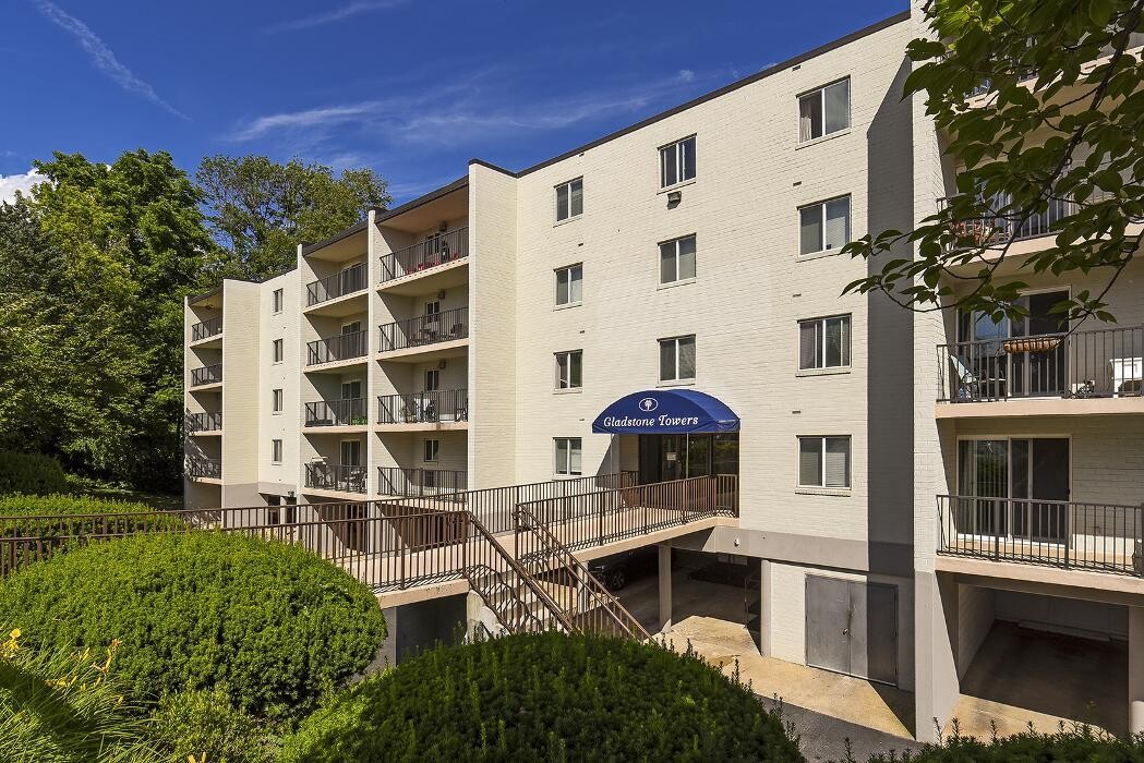 Images Gladstone Towers Apartments