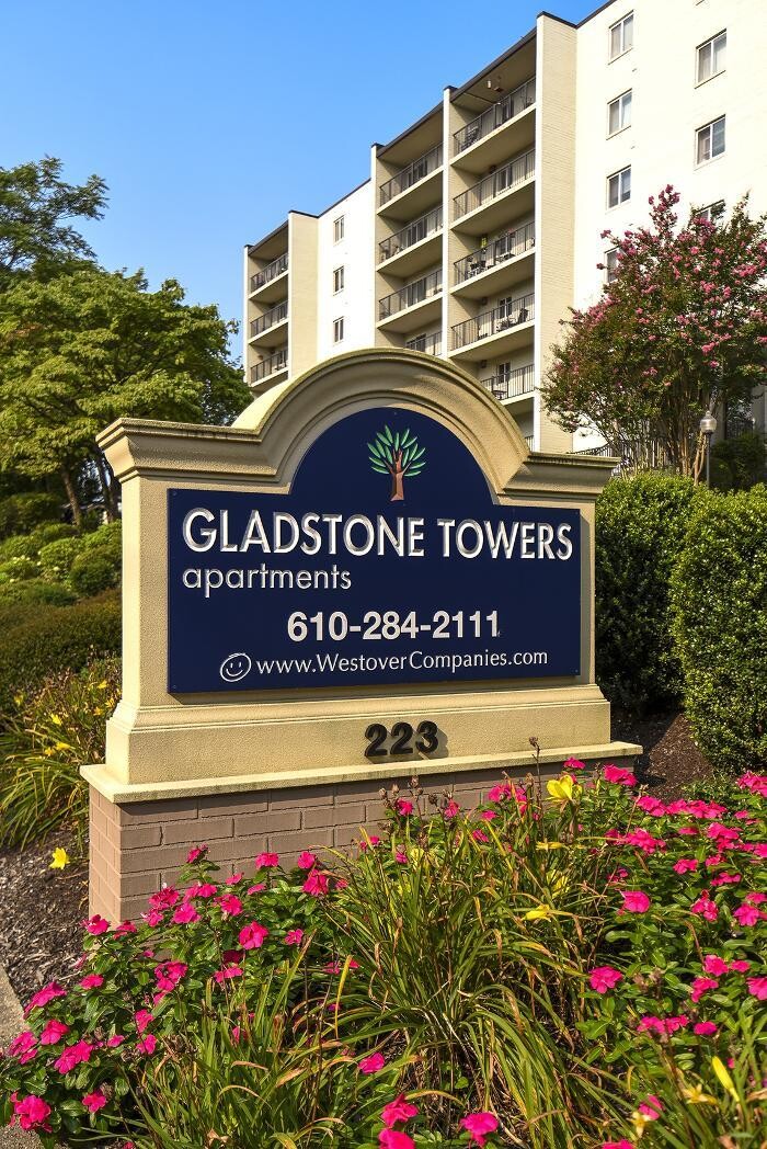 Images Gladstone Towers Apartments