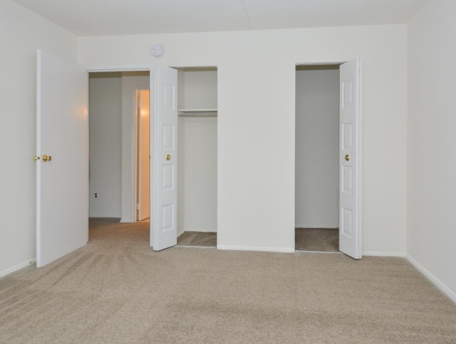 Images Gladstone Towers Apartments