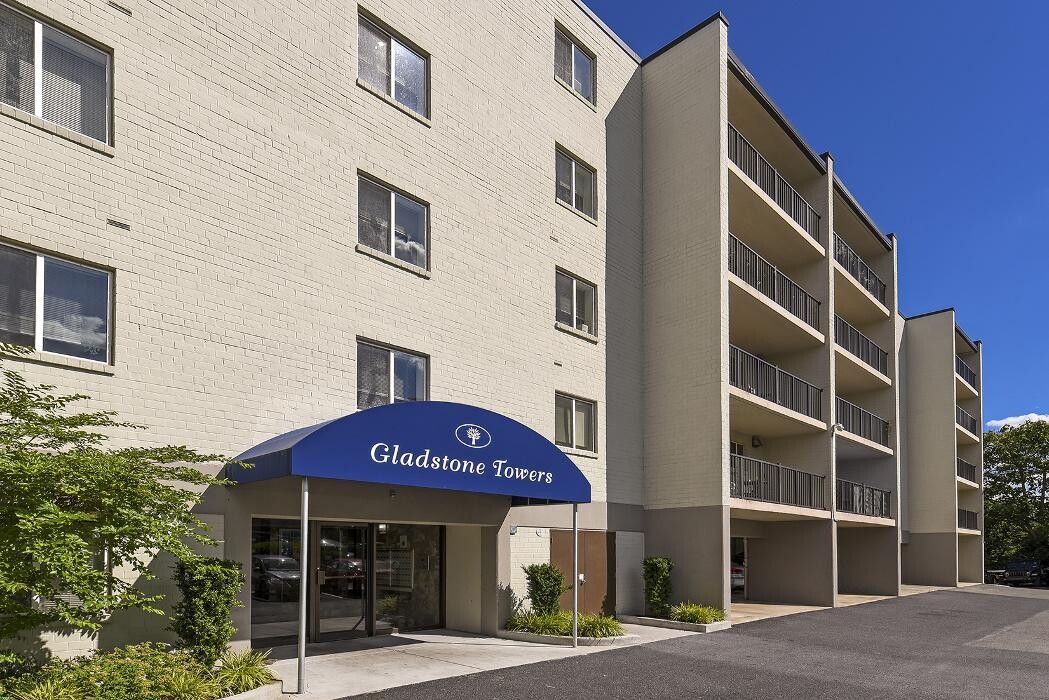 Images Gladstone Towers Apartments