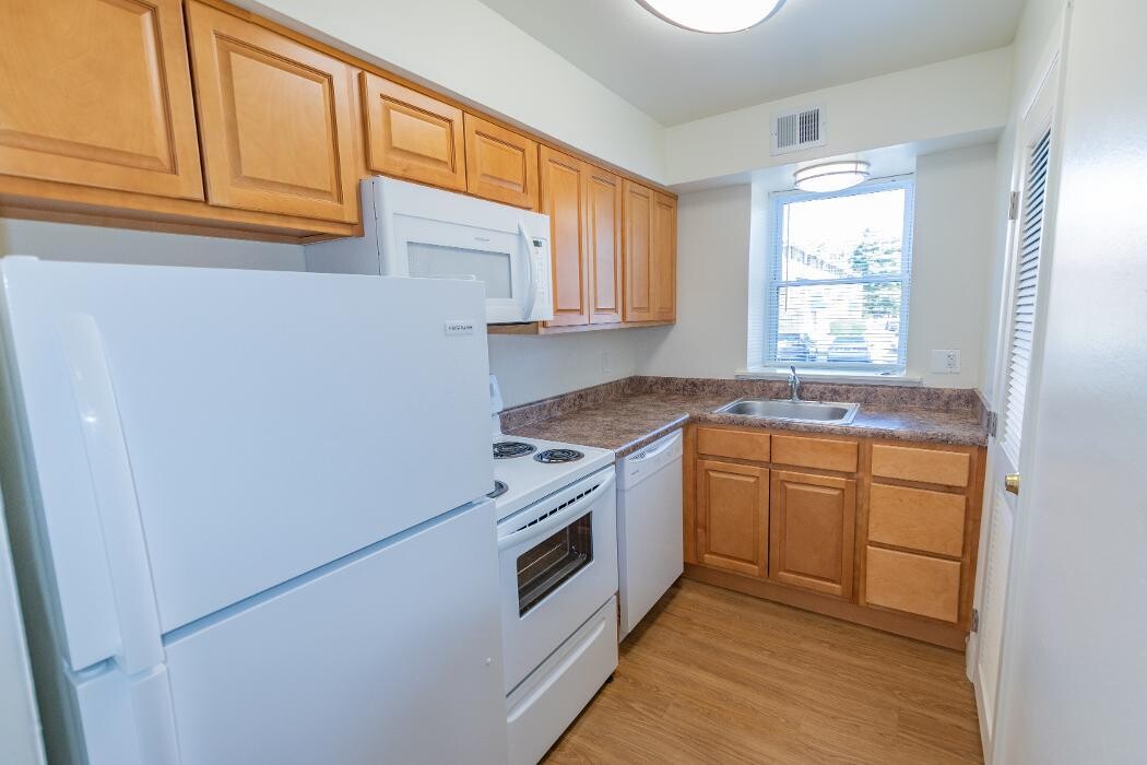 Images Allandale Village Apartments