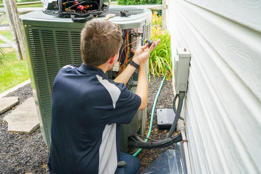 Images Clyde S. Walton