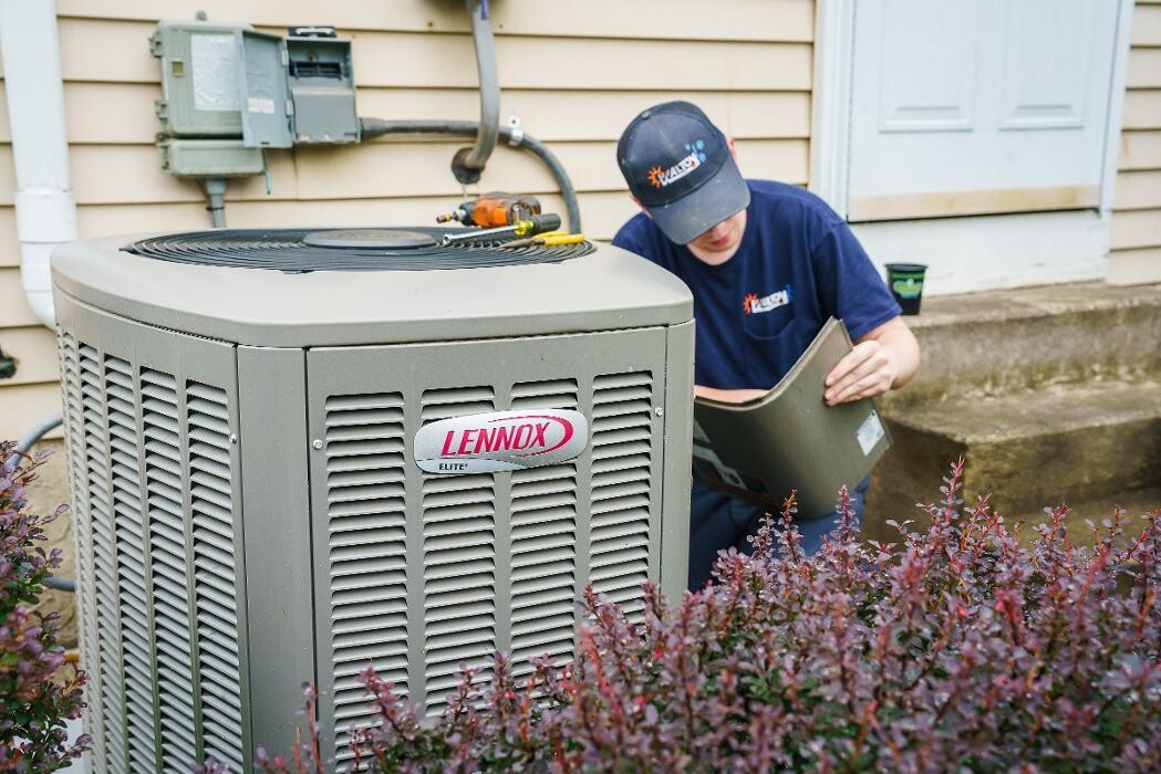 Images Clyde S. Walton