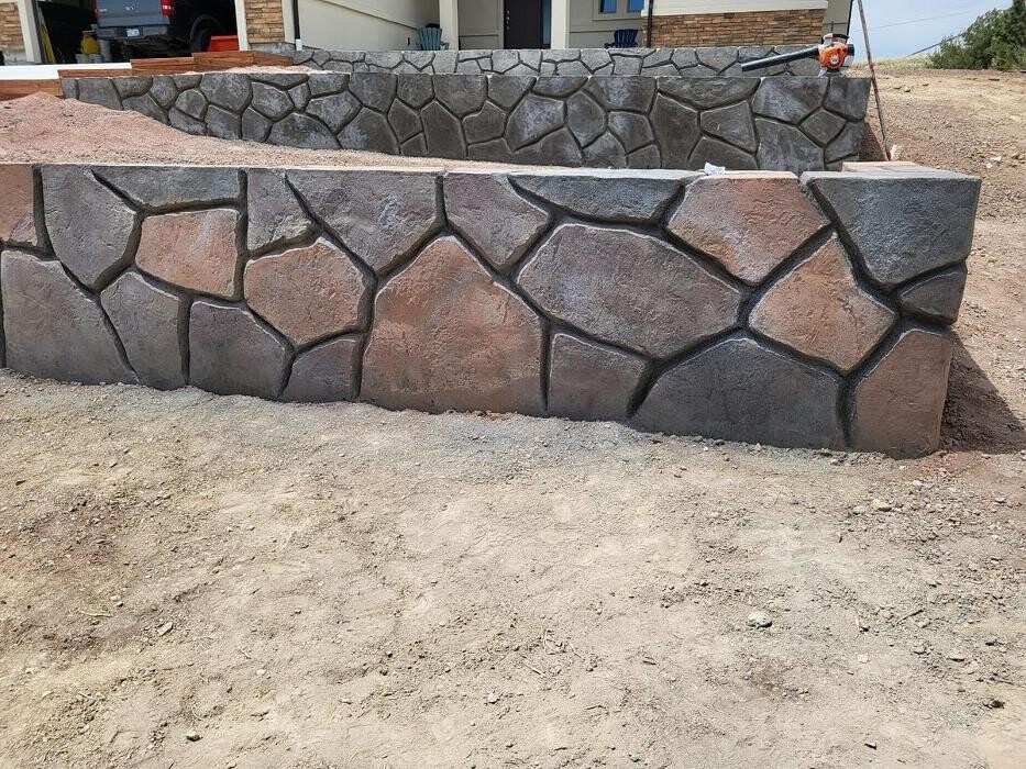 Images Above & Beyond Lawn & Landscaping