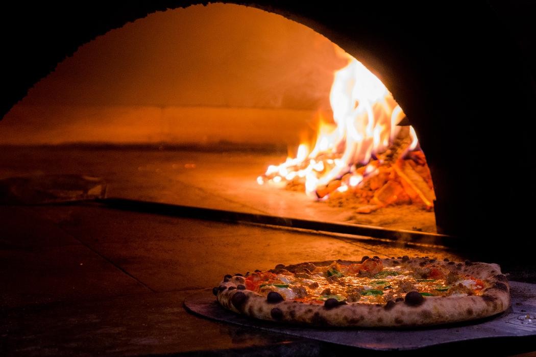 Images Bella Luna Wood-Fired Pizza