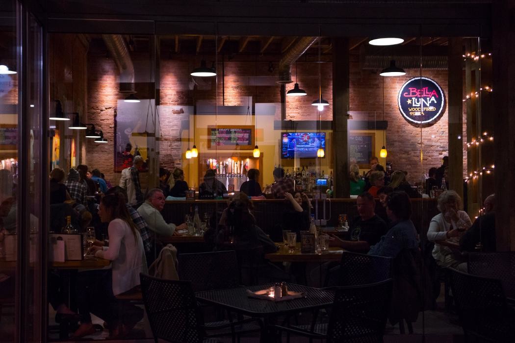 Images Bella Luna Wood-Fired Pizza