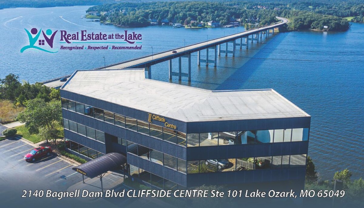 Images Real Estate at the Lake with Valerie Littrell