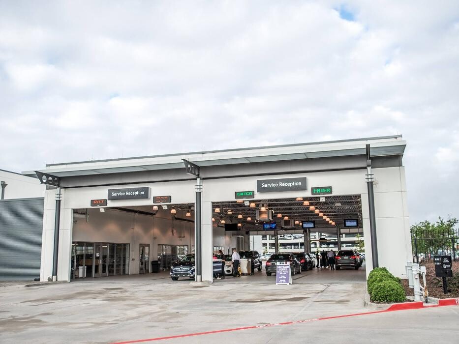 Images Mercedes Benz of Plano