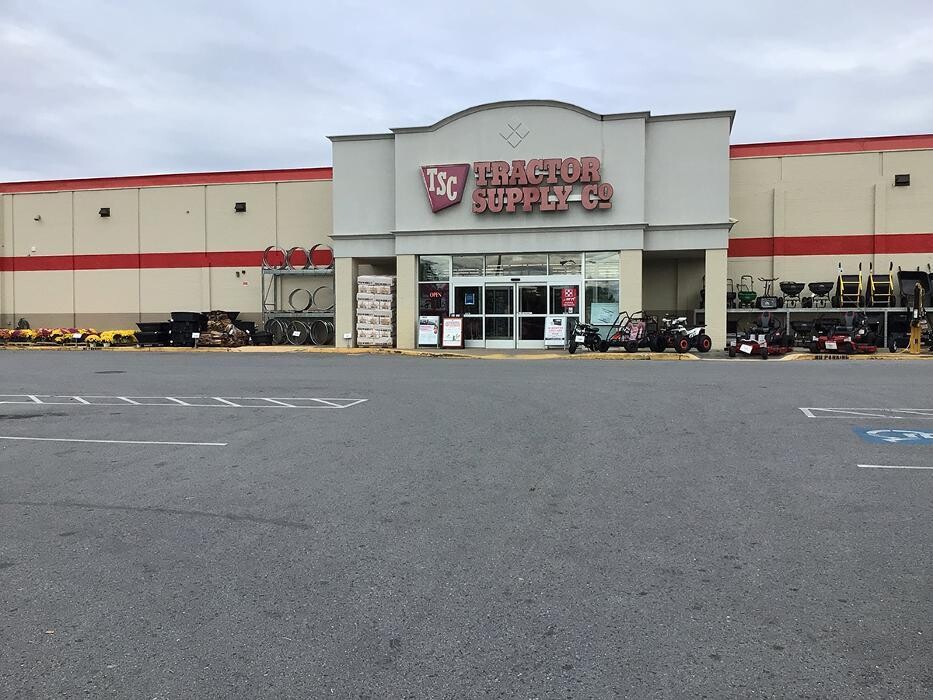 Images Tractor Supply Co.