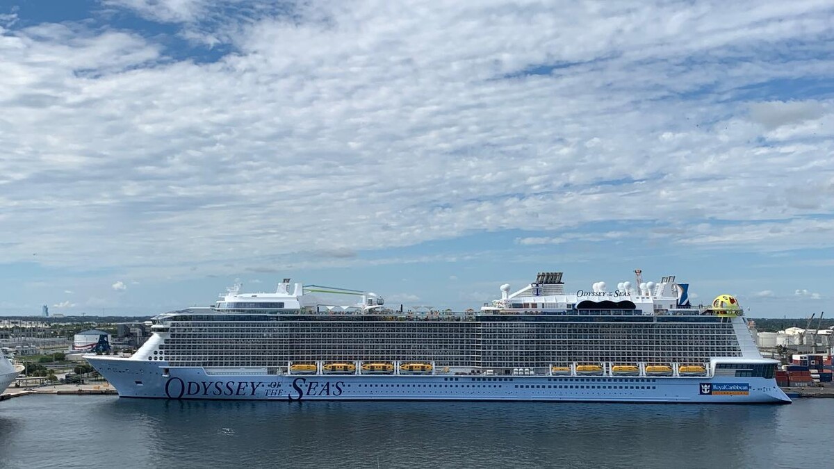 Images Magnified Vacations CruiseOne