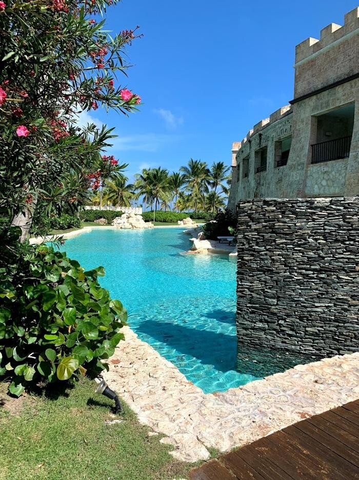 Images Magnified Vacations CruiseOne