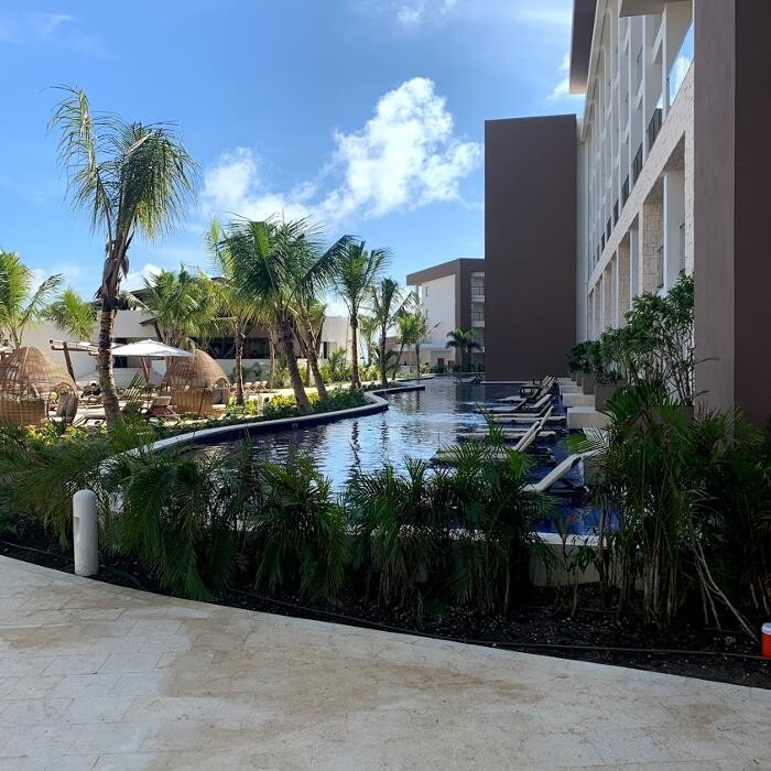 Images Magnified Vacations CruiseOne