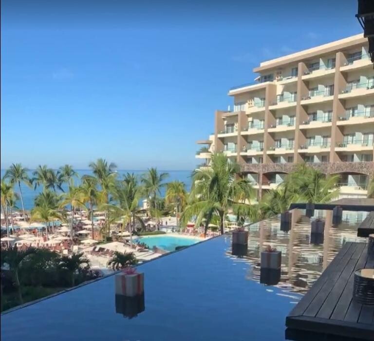 Images Magnified Vacations CruiseOne