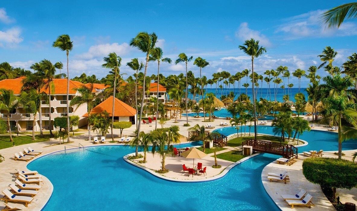 Images Magnified Vacations CruiseOne