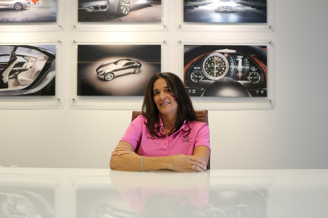 Images INFINITI Stuart