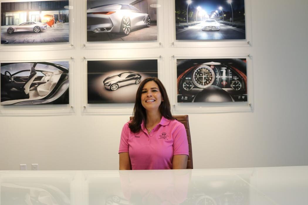 Images INFINITI Stuart