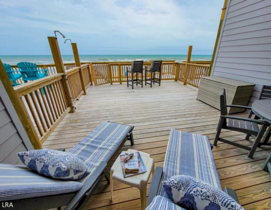 Images Lewis Realty Associates, Inc