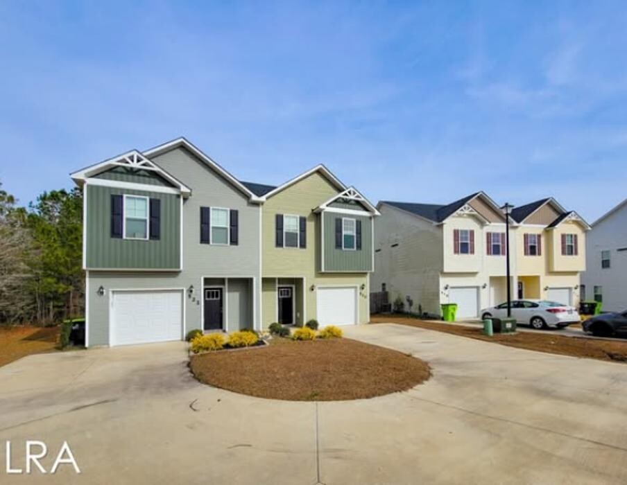 Images Lewis Realty Associates, Inc