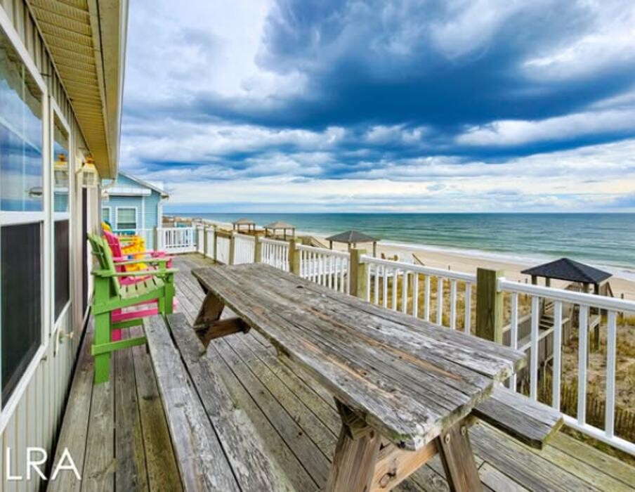 Images Lewis Realty Associates, Inc