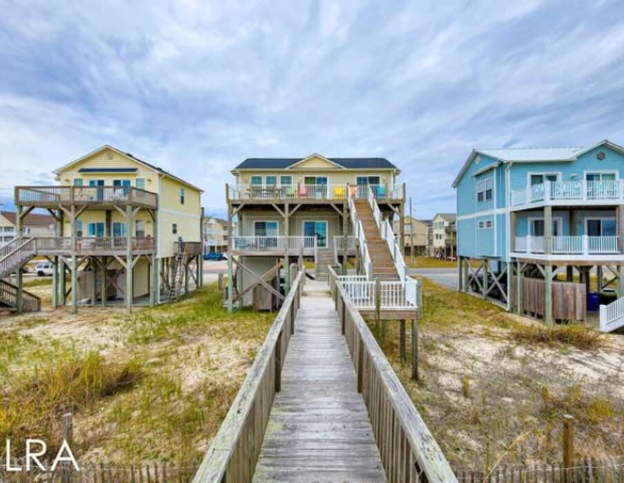 Images Lewis Realty Associates, Inc