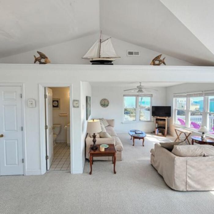 Images Lewis Realty Associates, Inc