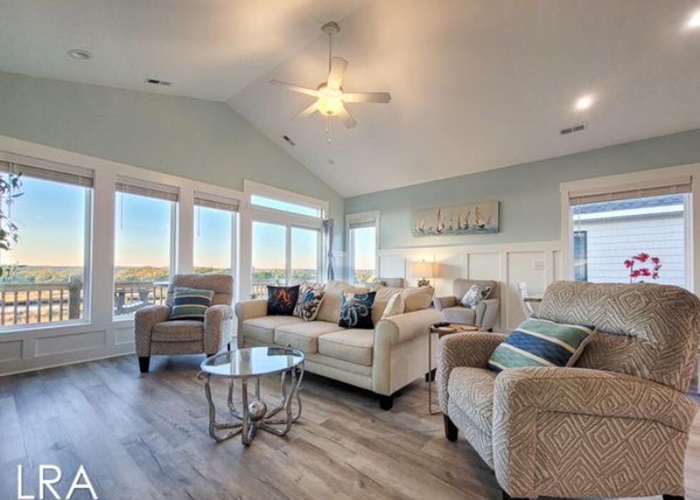 Images Lewis Realty Associates, Inc
