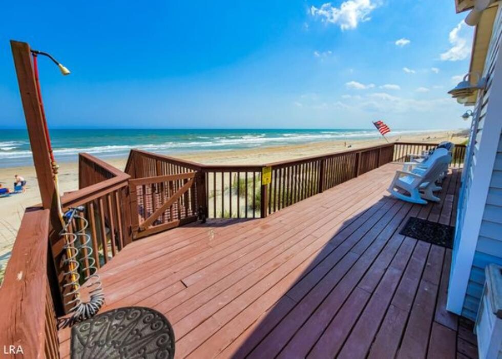 Images Lewis Realty Associates, Inc