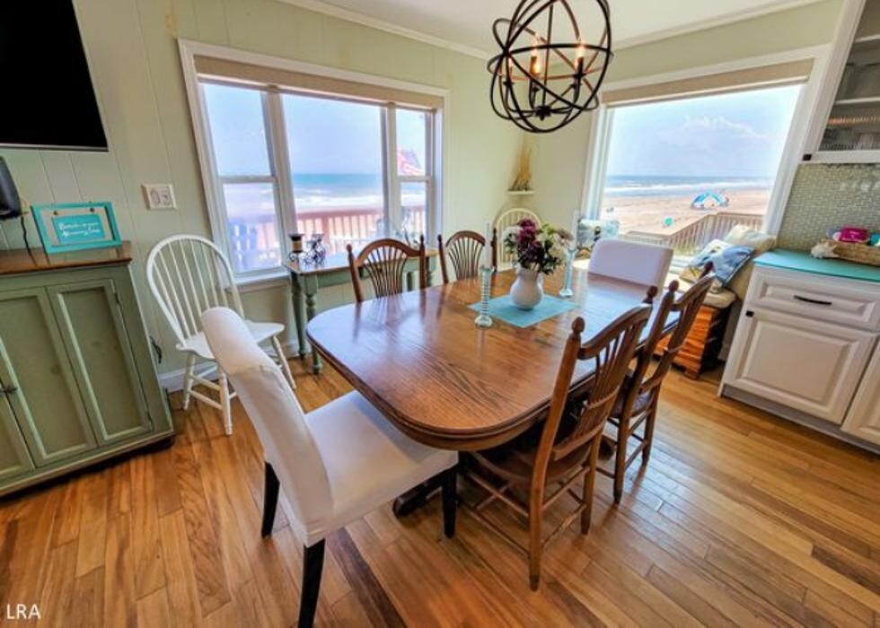 Images Lewis Realty Associates, Inc