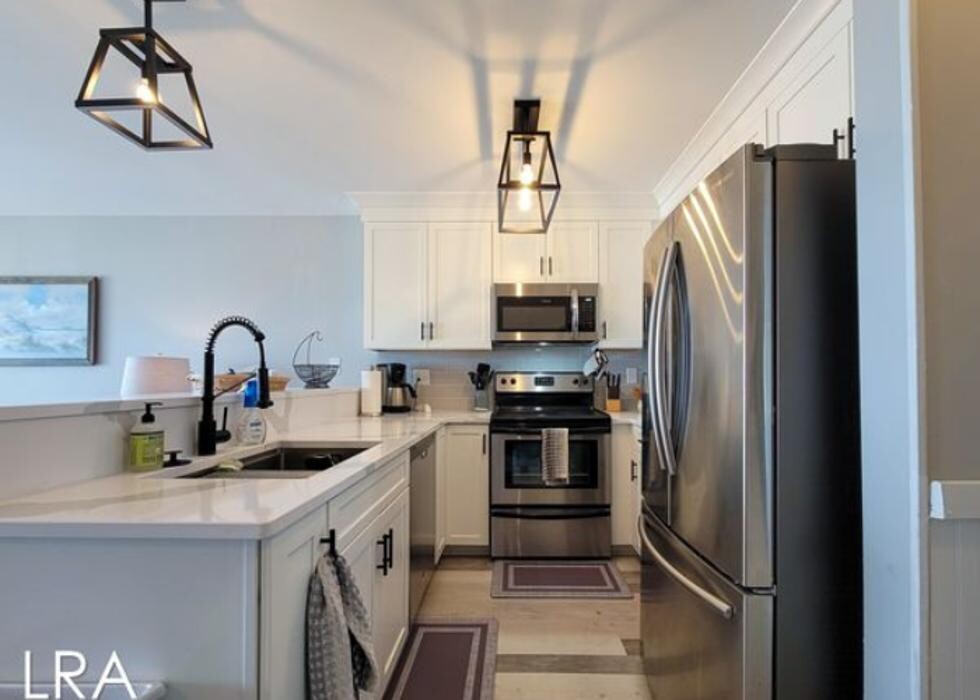 Images Lewis Realty Associates, Inc