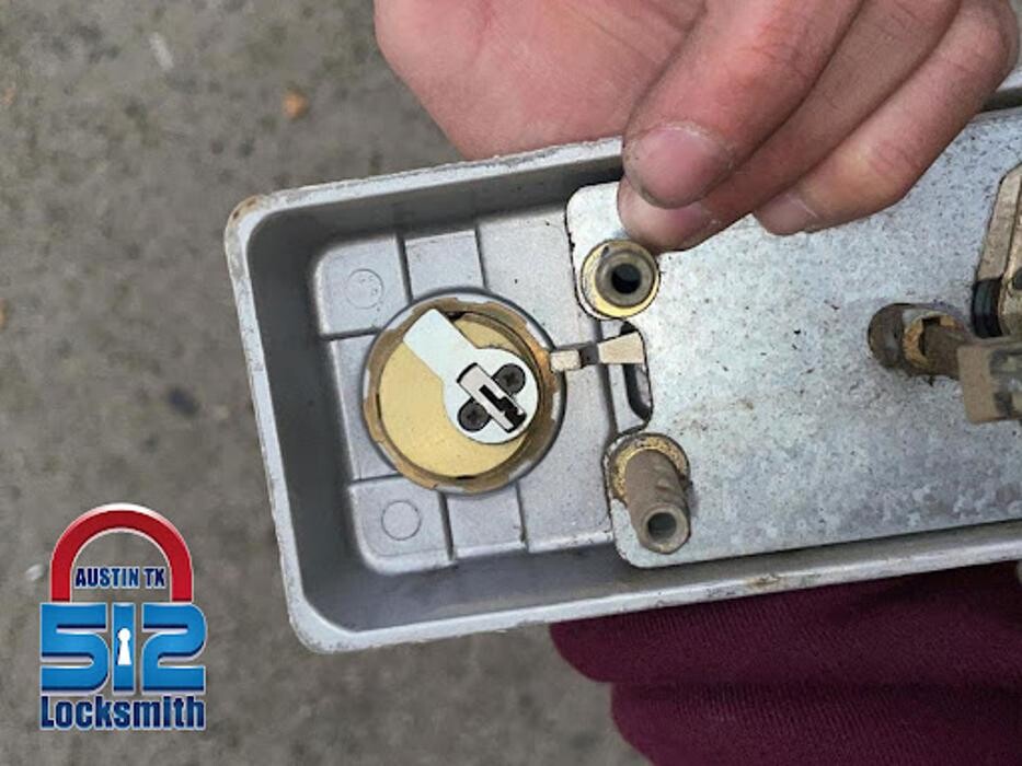 Images 512 Locksmith