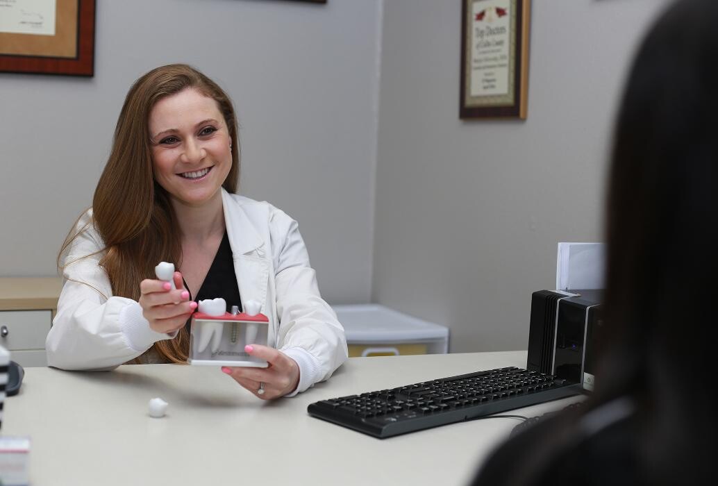 Images Mariya Barnett, DDS Family & Cosmetic Dentistry