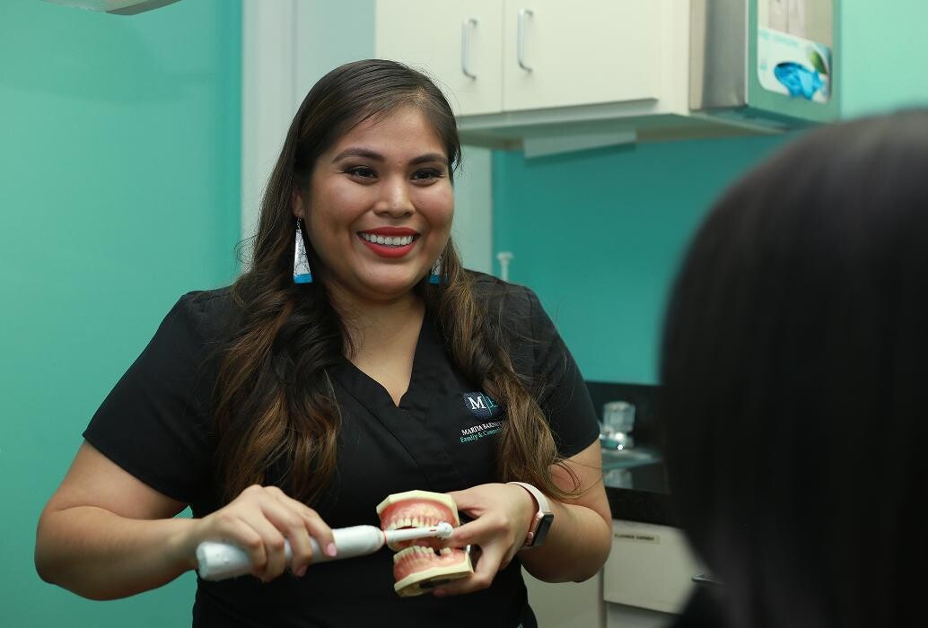 Images Mariya Barnett, DDS Family & Cosmetic Dentistry