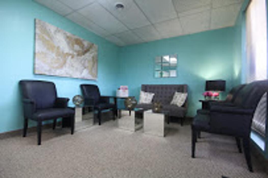 Images Mariya Barnett, DDS Family & Cosmetic Dentistry