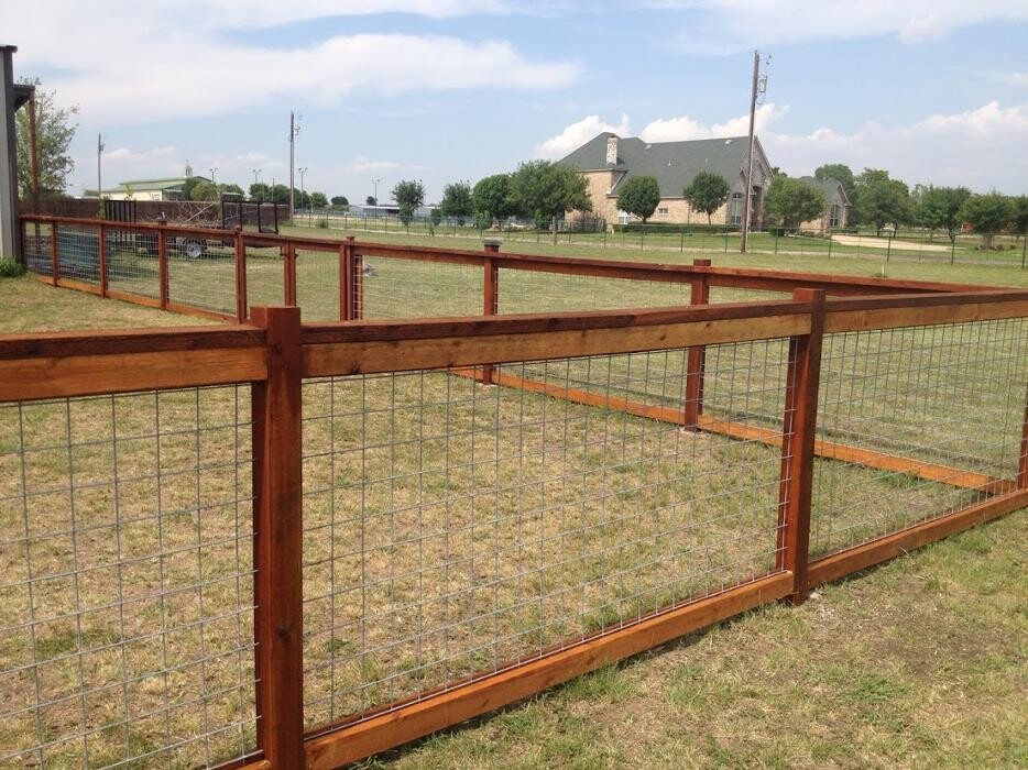 Images Buzz Custom Fence