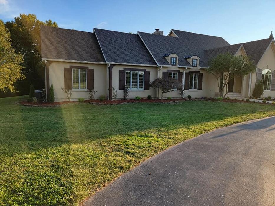 Images Proformance Lawn Care