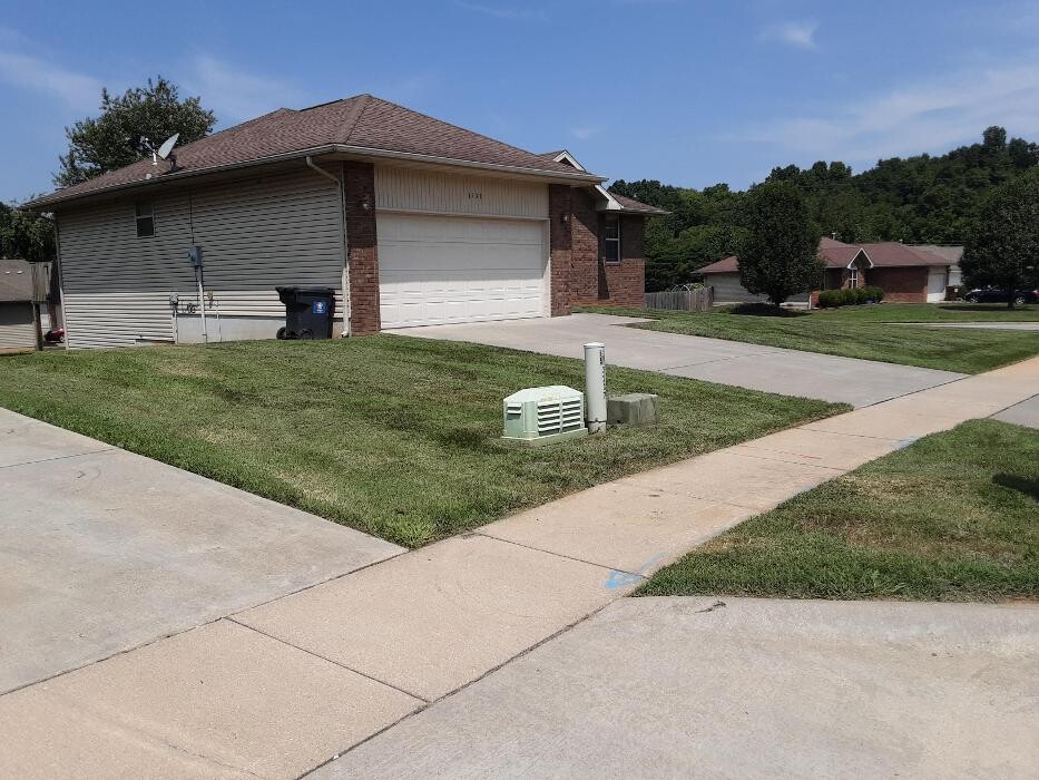 Images Proformance Lawn Care