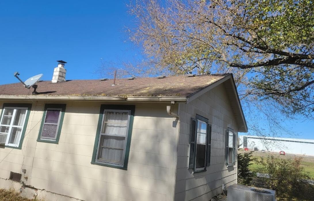 Images Proformance Lawn Care